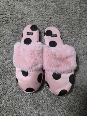 PINK Victoria's Secret Pink Fuzzy Polka Dot Slide Slippers